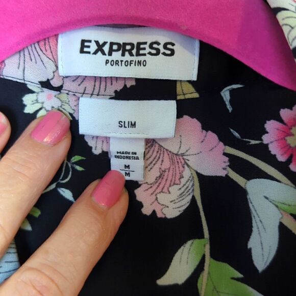 Express Black Print Slim Fit Blouse Size Medium - Picture 6 of 8